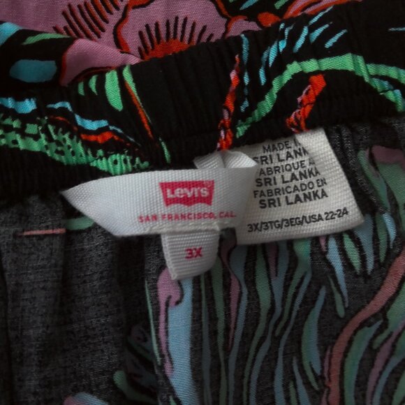 New Levis San Francisco Floral Top Peasant Flowy Tropical Off Shoulder   Plus 3X - Picture 3 of 5